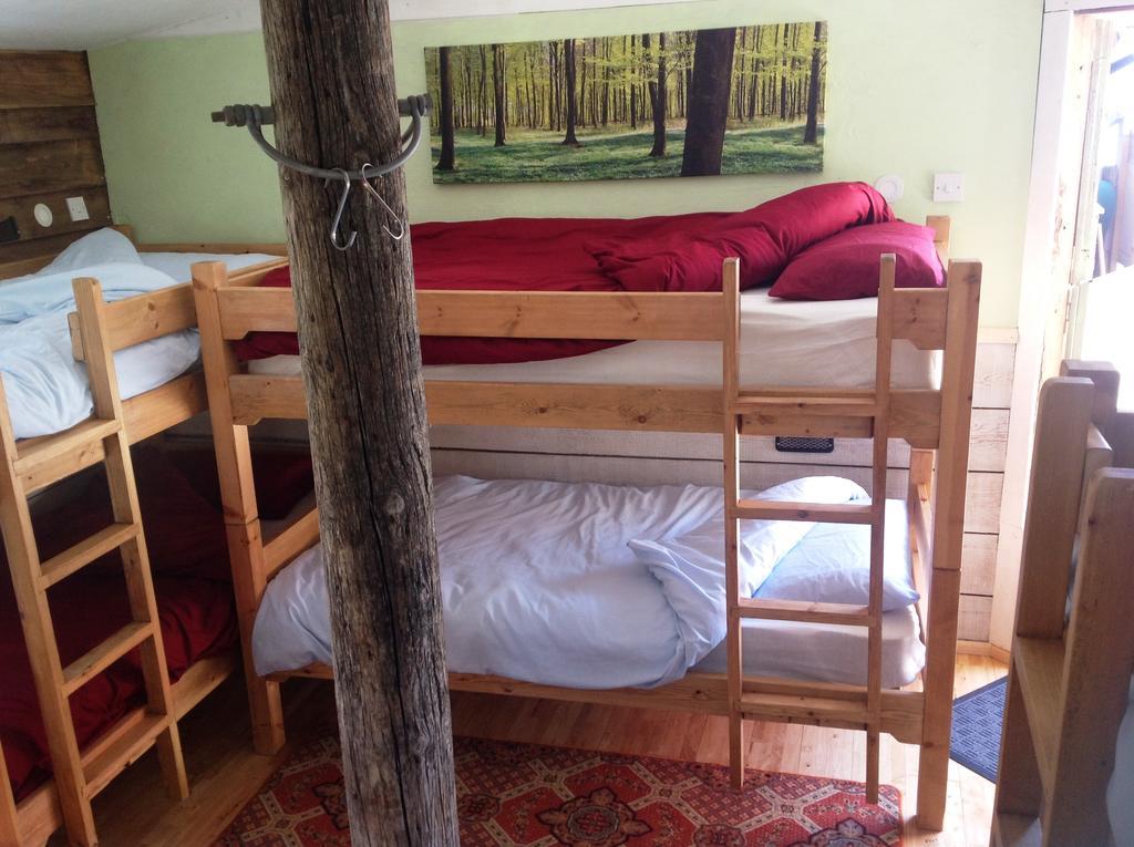 Eden'S Yard Backpackers Pansiyon St Austell Dış mekan fotoğraf